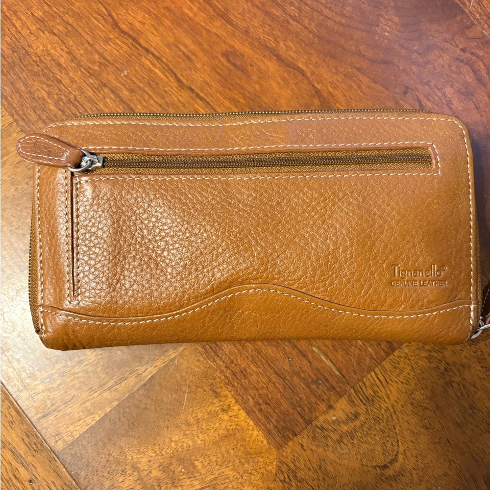 Tignanello Tan Leather wallet